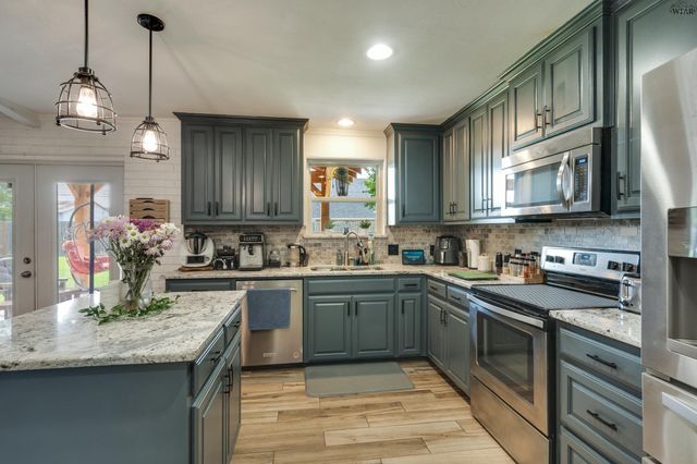 303 CHRIS DRIVE, Wichita Falls, TX 76308