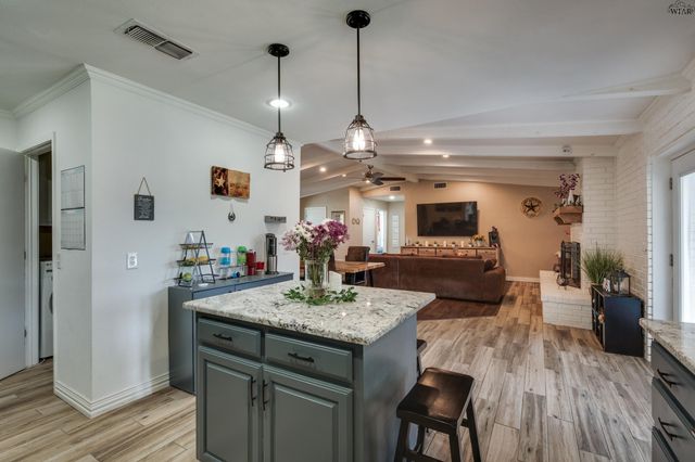 303 CHRIS DRIVE, Wichita Falls, TX 76308