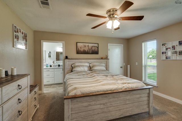 303 CHRIS DRIVE, Wichita Falls, TX 76308