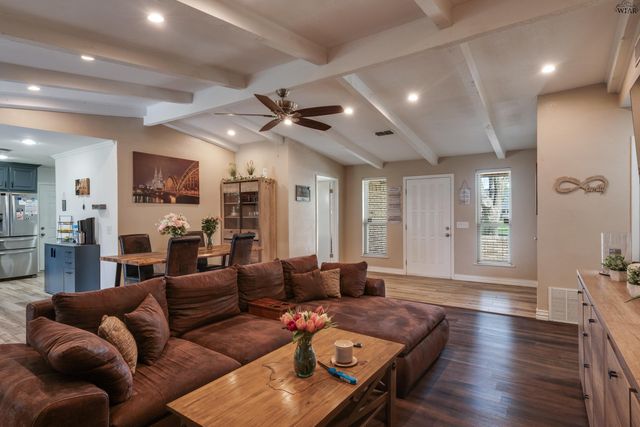 303 CHRIS DRIVE, Wichita Falls, TX 76308
