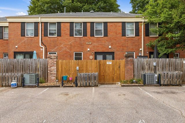 5720 Quince Rd Apt 4, Memphis, TN 38119