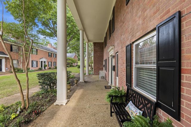 5720 Quince Rd Apt 4, Memphis, TN 38119