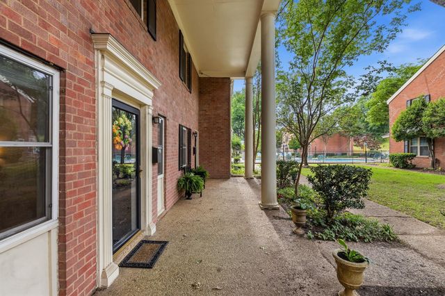 5720 Quince Rd Apt 4, Memphis, TN 38119