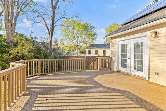 1099 Farmington Road, Charleston, SC 29412