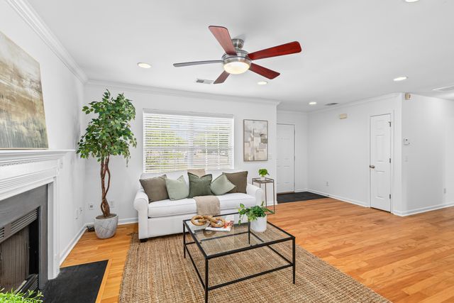 1099 Farmington Road, Charleston, SC 29412