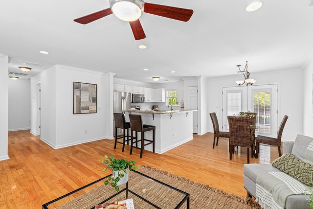 1099 Farmington Road, Charleston, SC 29412