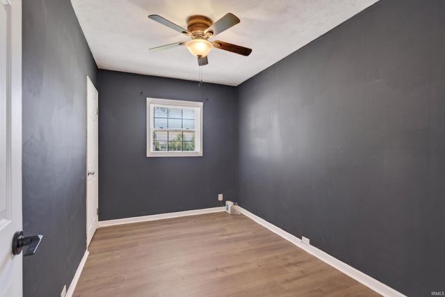 1926 Ravenswood Drive, Evansville, IN 47714