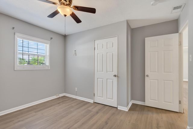 1926 Ravenswood Drive, Evansville, IN 47714
