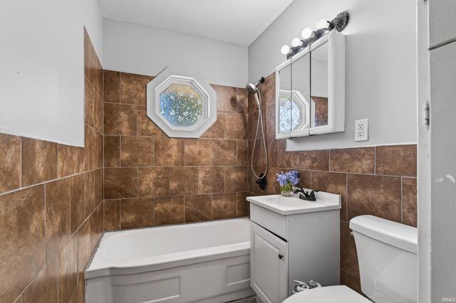 1926 Ravenswood Drive, Evansville, IN 47714