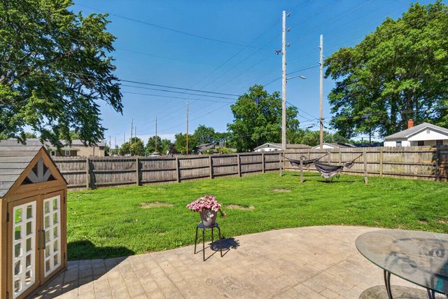 1926 Ravenswood Drive, Evansville, IN 47714
