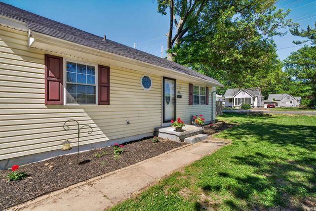 1926 Ravenswood Drive, Evansville, IN 47714