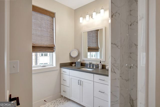 14 Newnan Views Circle, Newnan, GA 30263