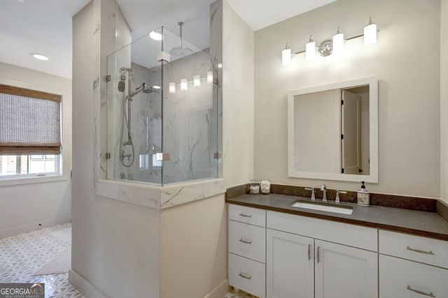 14 Newnan Views Circle, Newnan, GA 30263