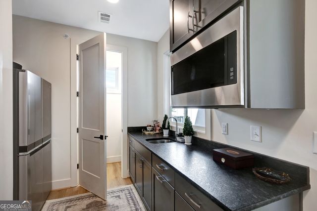 14 Newnan Views Circle, Newnan, GA 30263