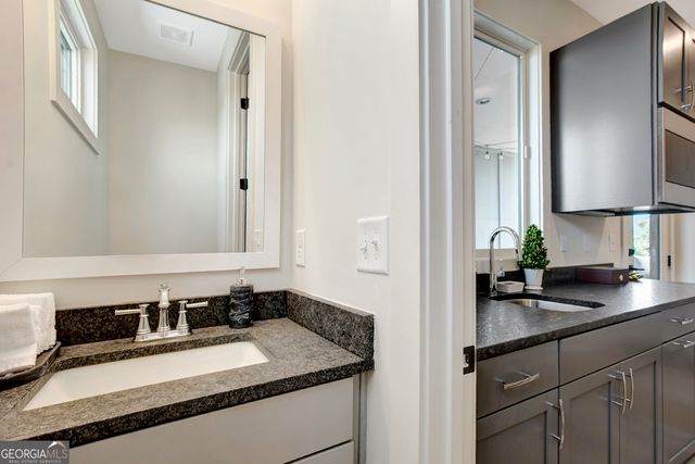 14 Newnan Views Circle, Newnan, GA 30263