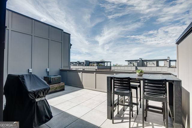 14 Newnan Views Circle, Newnan, GA 30263