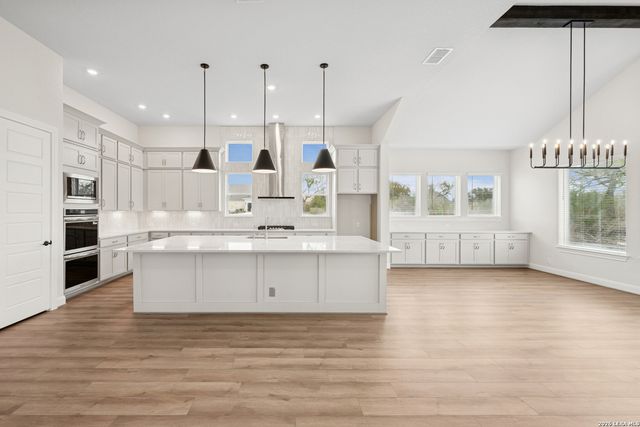 761 Falcon Cove, Castroville, TX 78009