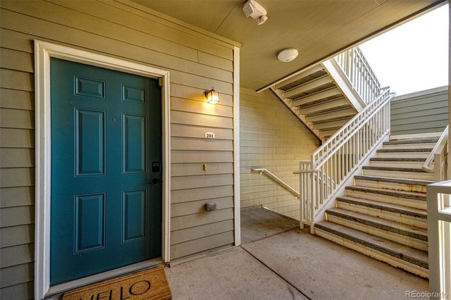 19303 E College Drive 201, Aurora, CO 80013