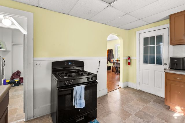 611 Hoek Alley, Kalamazoo City, MI 49001