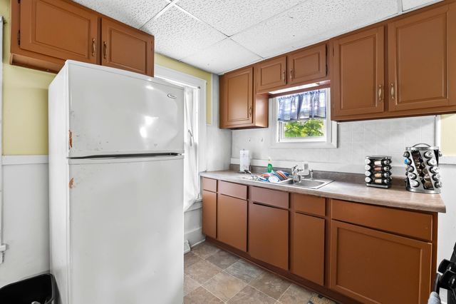 611 Hoek Alley, Kalamazoo City, MI 49001