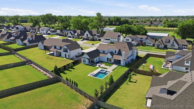 6645 E 128th Street S, Bixby, OK 74008