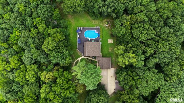 20513 N DEER BLUFFS Drive, Chillicothe, IL 61523