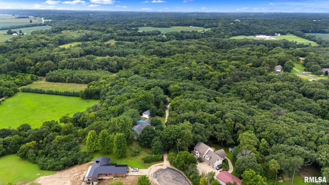 20513 N DEER BLUFFS Drive, Chillicothe, IL 61523