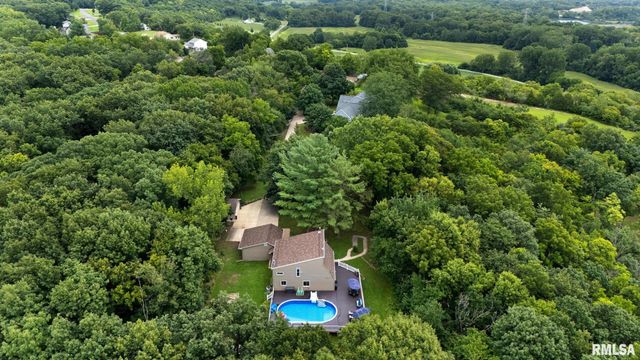 20513 N DEER BLUFFS Drive, Chillicothe, IL 61523