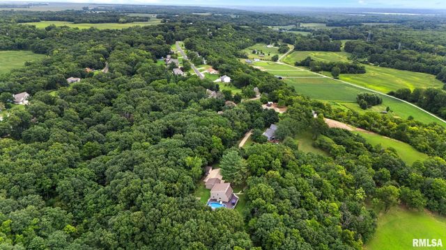 20513 N DEER BLUFFS Drive, Chillicothe, IL 61523