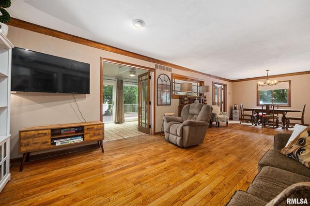 20513 N DEER BLUFFS Drive, Chillicothe, IL 61523