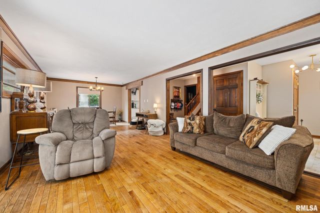 20513 N DEER BLUFFS Drive, Chillicothe, IL 61523