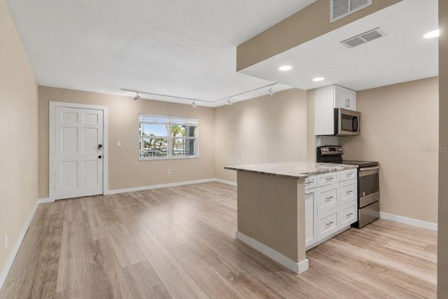 9715 HARRELL AVENUE 39, Treasure Island, FL 33706
