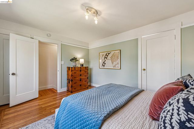 1059 Talbot Ave, Albany, CA 94706
