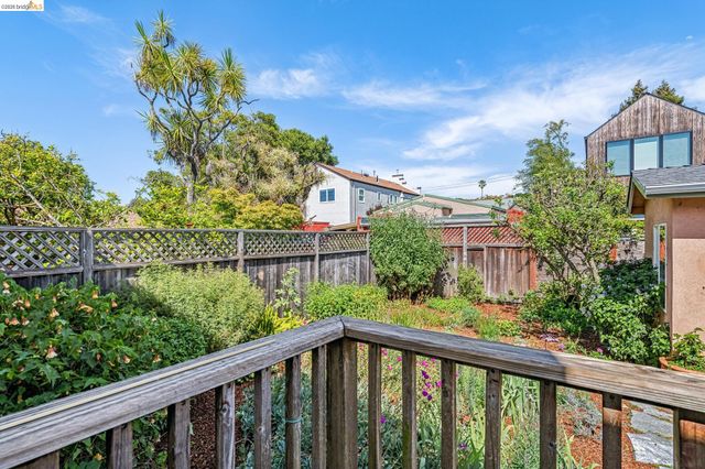 1059 Talbot Ave, Albany, CA 94706