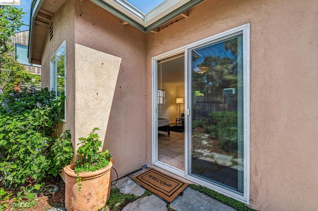 1059 Talbot Ave, Albany, CA 94706