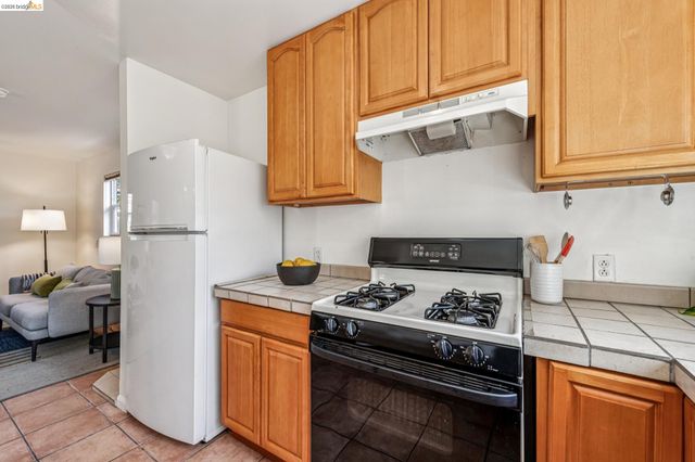 1059 Talbot Ave, Albany, CA 94706