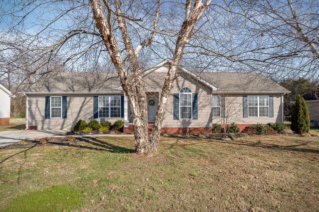 351 Creek Ln, Mcminnville, TN 37110