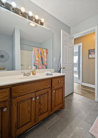 351 Creek Ln, Mcminnville, TN 37110