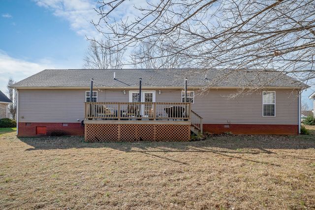 351 Creek Ln, Mcminnville, TN 37110