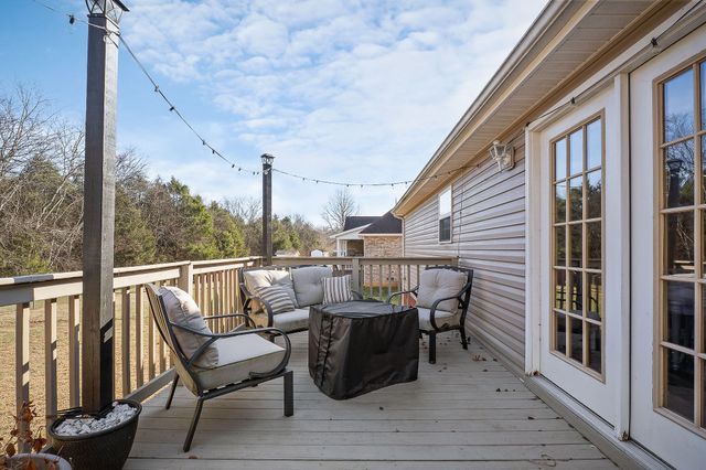 351 Creek Ln, Mcminnville, TN 37110