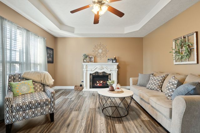 351 Creek Ln, Mcminnville, TN 37110