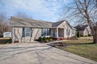 351 Creek Ln, Mcminnville, TN 37110
