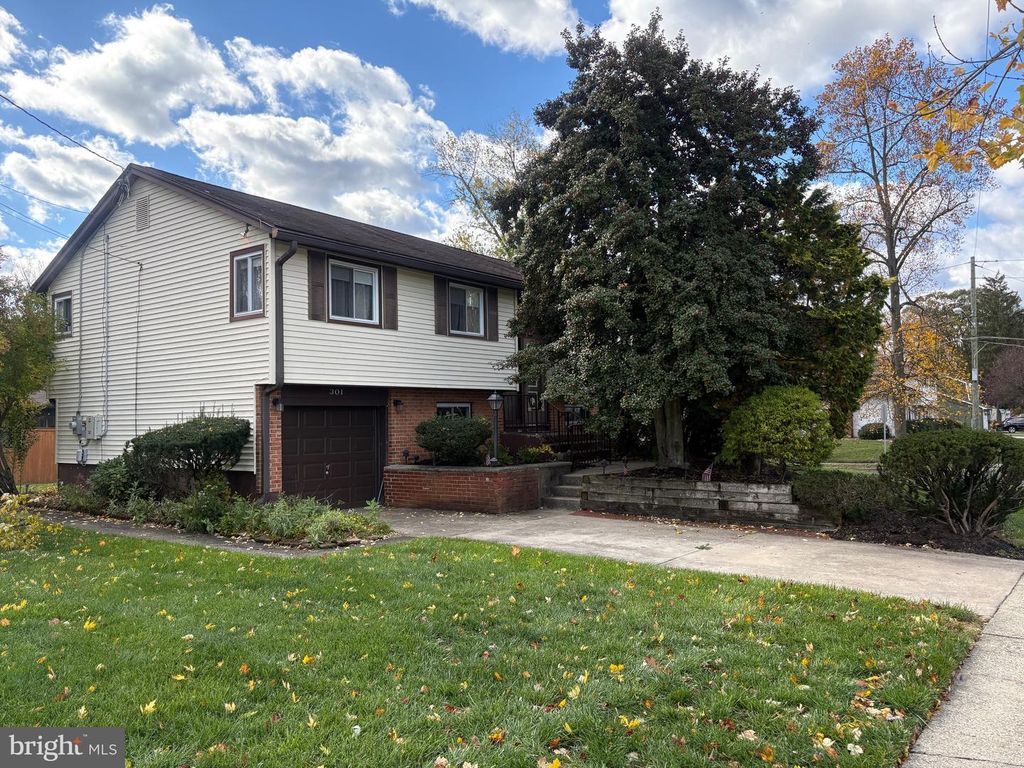 301 DOWNING RD, Somerdale, NJ 08083