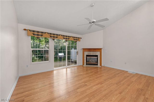 9097 Fern Cove E, Olmsted Falls, OH 44138