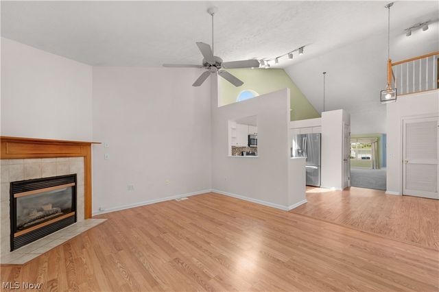 9097 Fern Cove E, Olmsted Falls, OH 44138