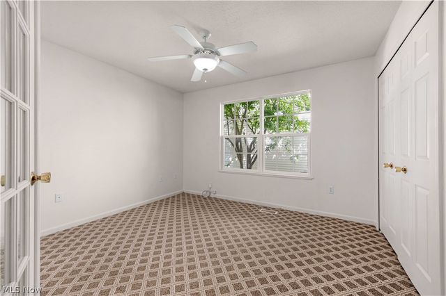 9097 Fern Cove E, Olmsted Falls, OH 44138