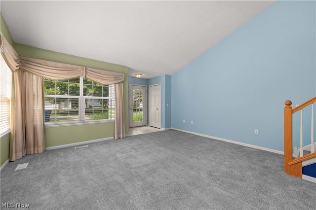 9097 Fern Cove E, Olmsted Falls, OH 44138
