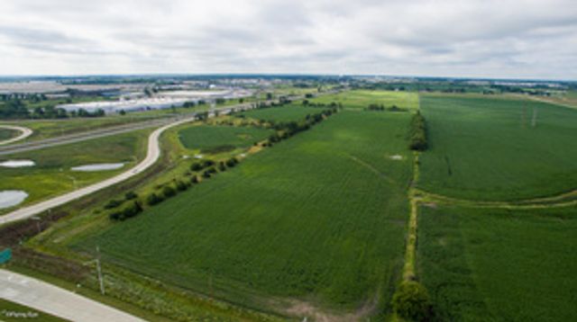 6051 W Stuenkel Road, Monee, IL 60449