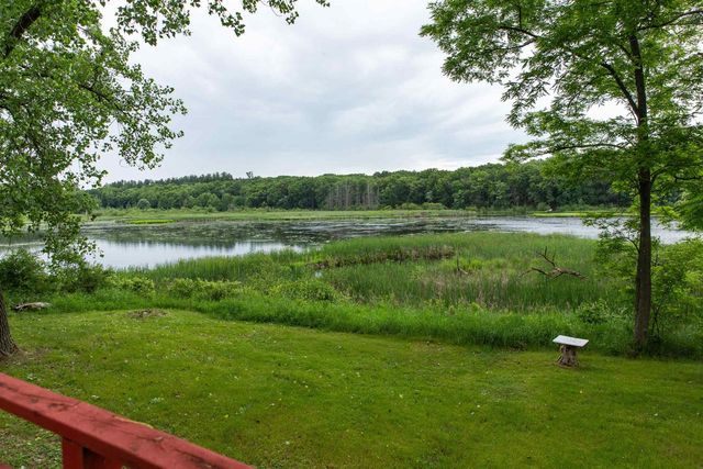 266 County Rd EE, Oxford, WI 53952
