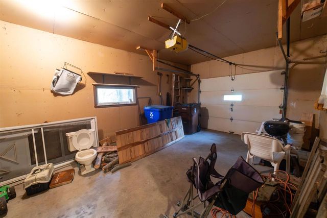 266 County Rd EE, Oxford, WI 53952